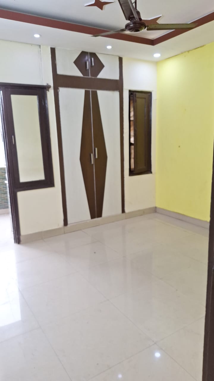1 Rk+ Extra Room Apartment For Rent in IP Extension