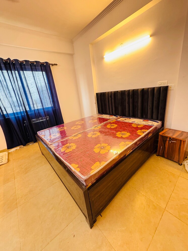 Bedroom, gardenia-gateway 3.5 Bedroom 1700 Sq.Ft. Apartment In Sector 75 Noida 9056897