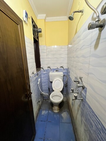 Bathroom in 1 BHK Builder Floor at Nawada – for Rent