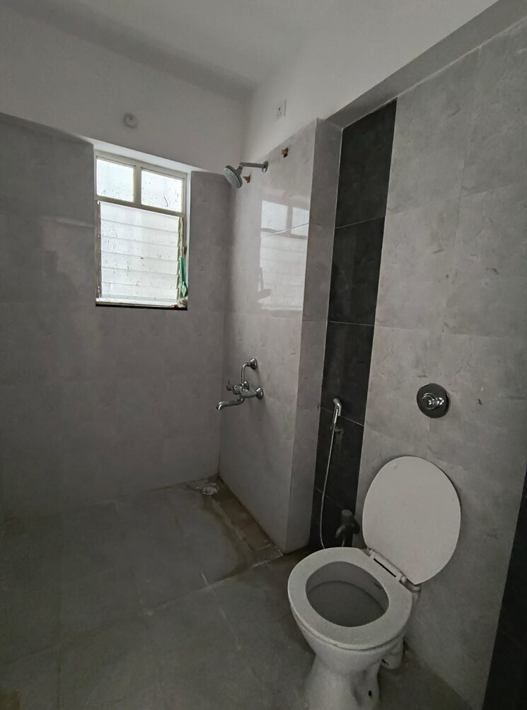 Bathroom, sus 3 Bedroom 1700 Sq.Ft. Apartment In Sus Pune 9056918