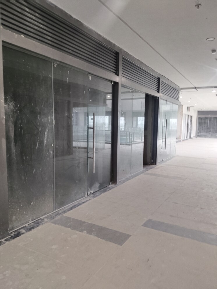  Parking, aditya-family-hub Commercial Shop 214 Sq.Ft. In Sector 2 Wave City Ghaziabad 9056936