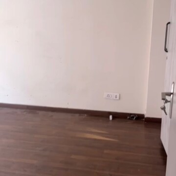 Room in 3 BHK Apartment at BPTP Astaire Gardens August Villas, Sector 70a – for Rent