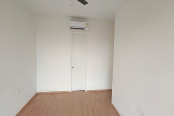 Room in 2 BHK Apartment at Runwal Bliss, Kanjurmarg East – for Rent