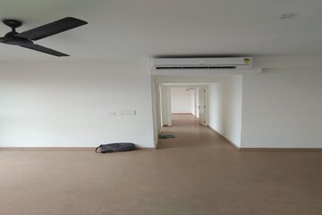 Room in 2 BHK Apartment at Runwal Bliss, Kanjurmarg East – for Rent