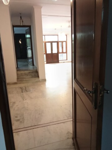 Building Lobby in 3 BHK Builder Floor at Nehru Enclave – for Rent