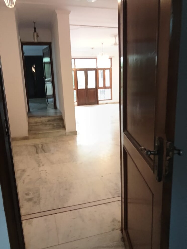 undefined, nehru enclave 3 Bedroom 1800 Sq.Ft. Builder Floor In Nehru Enclave Delhi 9056984