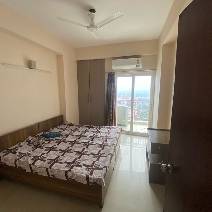Bedroom, mahagun-moderne 2.5 Bedroom 1250 Sq.Ft. Apartment In Sector 78 Noida 9057018