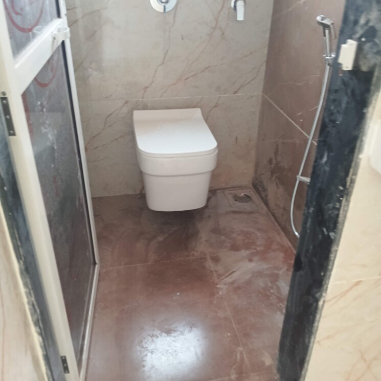 Bathroom, jai-industrial-estate Commercial Office Space 750 Sq.Ft. In Dombivli East Thane 9057045