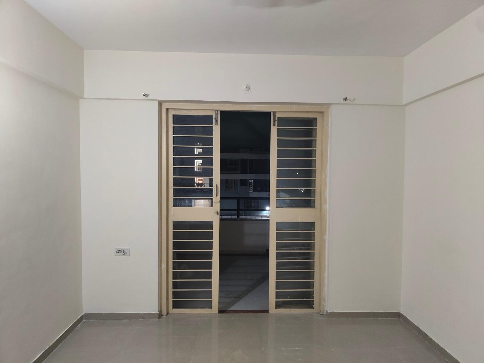 2 BHK Apartment For Rent in R K Nisarg Deep