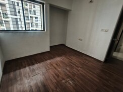 1.5 BHK + Pooja Room,Extra Room Apartment For Sale in Lodha Lakeshore Greens