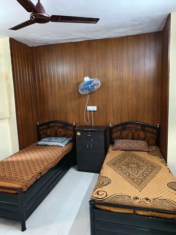 Bedroom in  Pg at Powai – for Rent