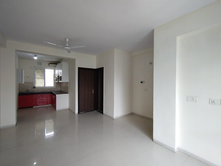 Room, sector 84 3 Bedroom 1250 Sq.Ft. Builder Floor In Sector 84 Faridabad 9057126