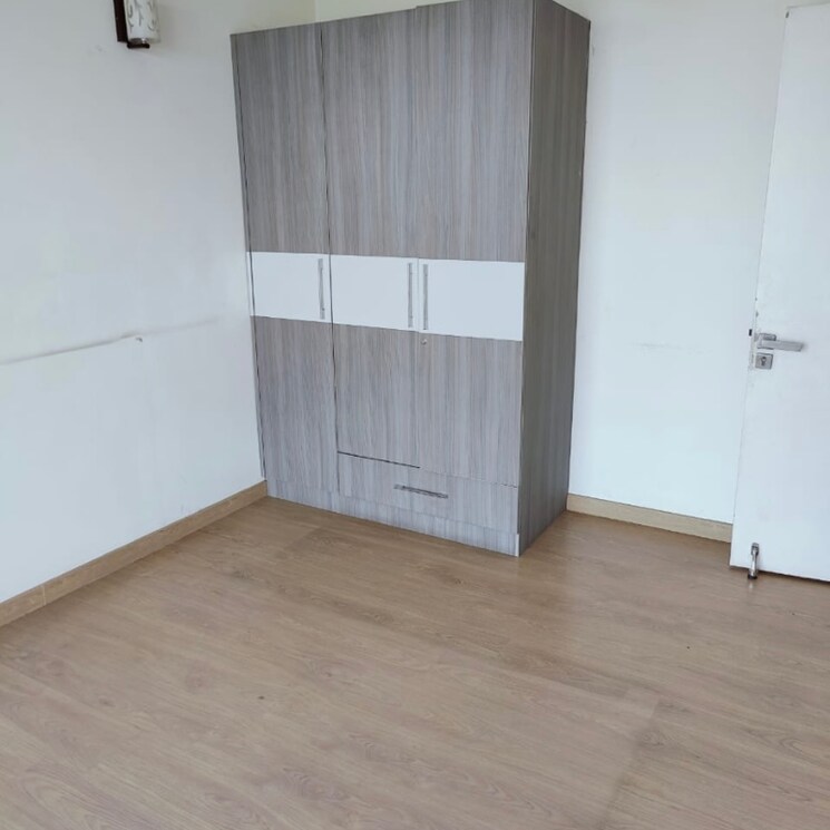 Room, emaar-palm-gardens 3 Bedroom 1900 Sq.Ft. Apartment In Sector 83 Gurgaon 9057130