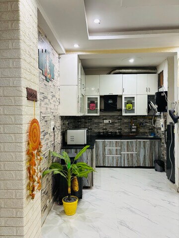 Parking in 2 BHK Apartment at Suncity Avenue 76, Sector 76 – for Rent