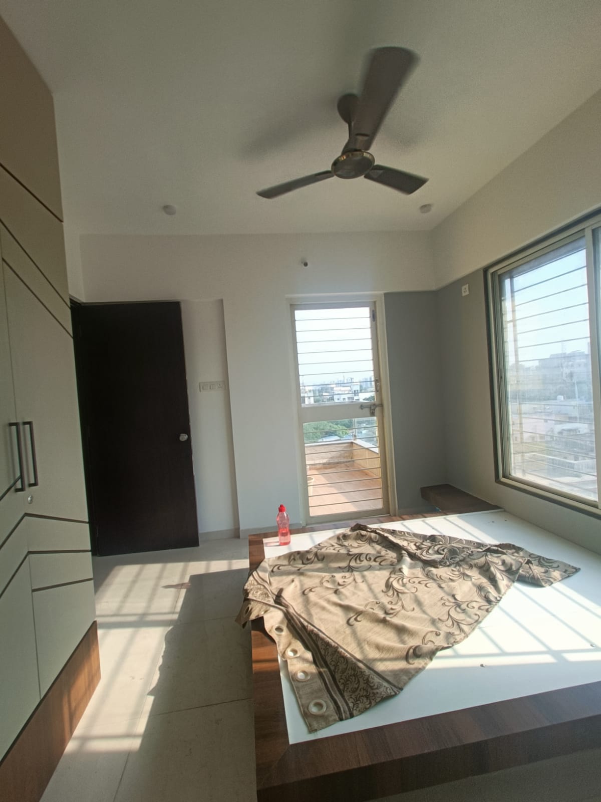 3 BHK + Extra Room Apartment For Sale in Sanskriti Housing Society