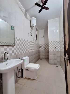 Bathroom in 3 BHK Apartment at M3M Merlin, Sector 67 – for Sale