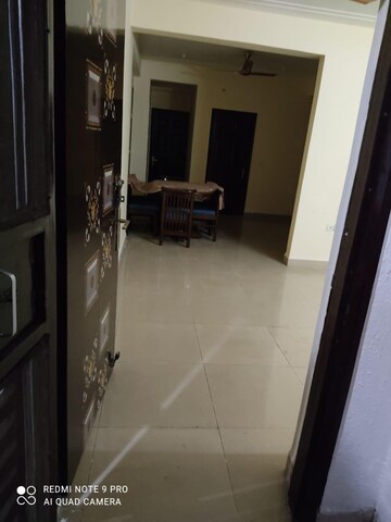 Bathroom in 2.5 BHK Apartment at Supertech Livingston, Sain Vihar – for Rent