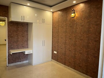 Room in 1 BHK Builder Floor at Pir Machalla – for Rent