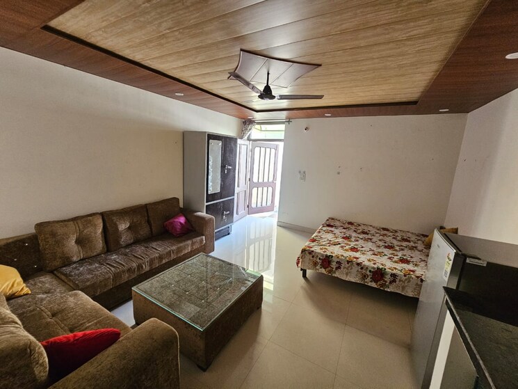 Living Room, pir machalla 1 Bedroom 600 Sq.Ft. Builder Floor In Pir Machalla Zirakpur 9057428