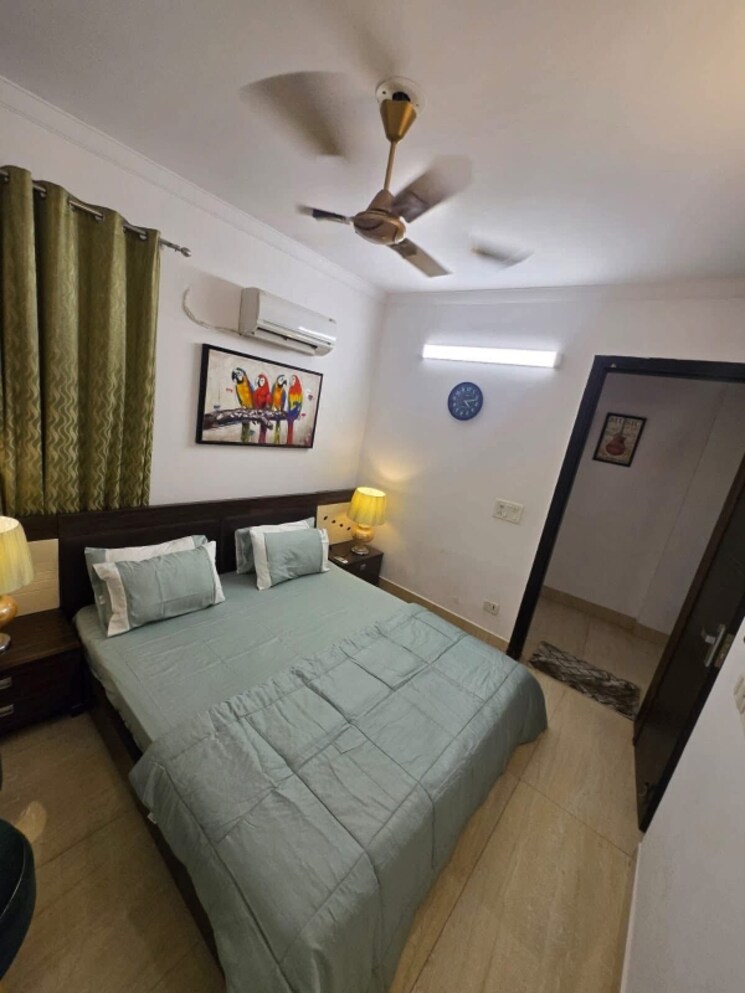 Living Room, freedom fighters enclave 3 Bedroom 1500 Sq.Ft. Apartment In Freedom Fighters Enclave Delhi 9057434