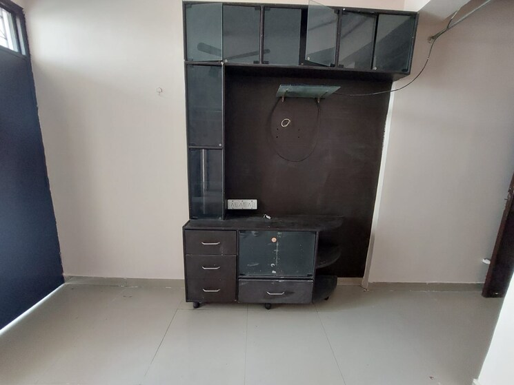 Room, mahagun-mahagunpuram 2 Bedroom 558 Sq.Ft. Apartment In Shastri Nagar Ghaziabad 9057469