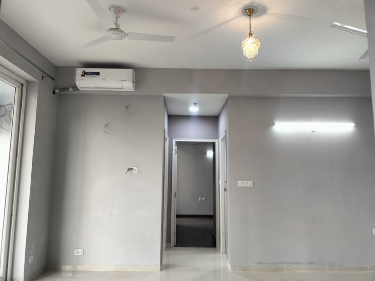 Room, tulip-yellow 3 Bedroom 1704 Sq.Ft. Apartment In Sector 69 Gurgaon 9057491