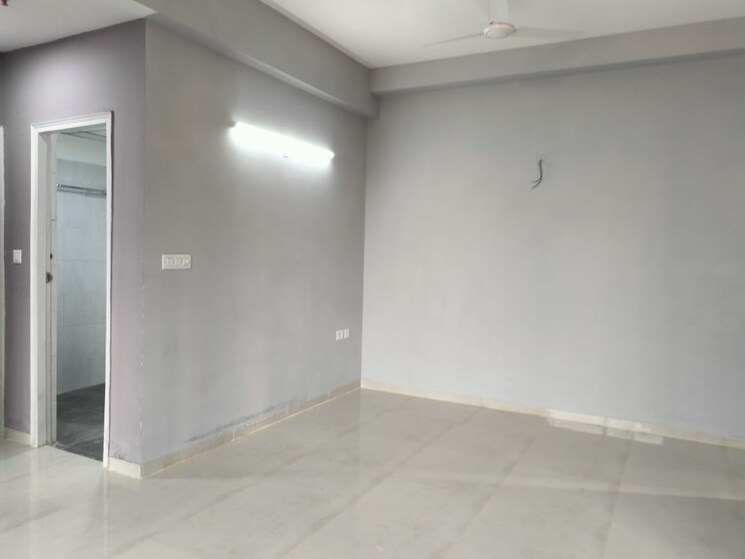 Room, tulip-yellow 3 Bedroom 1704 Sq.Ft. Apartment In Sector 69 Gurgaon 9057491