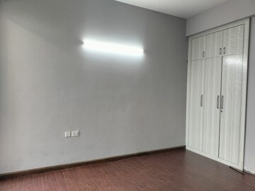 Room in 3 BHK Apartment at Tulip Yellow, Sector 69 – for Rent