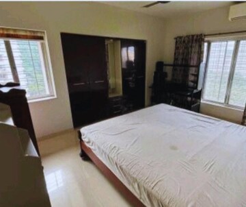 Bedroom in 3 BHK Apartment at Kalpataru Hills, Manpada – for Rent