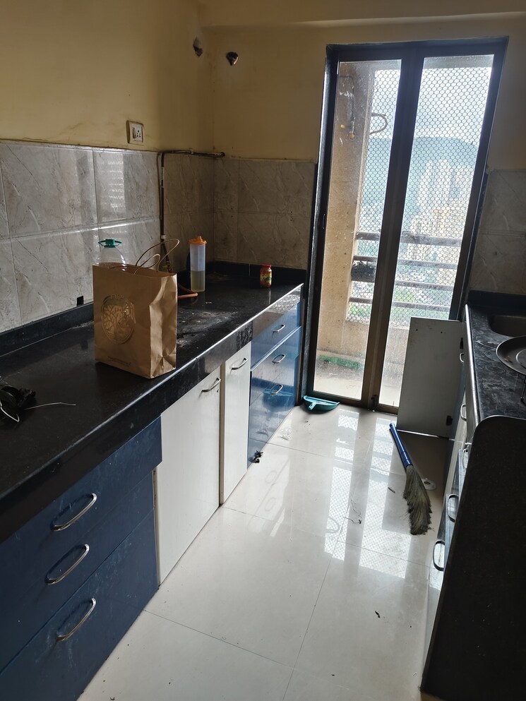 Kitchen, hubtown-greenwoods 1.5 Bedroom 600 Sq.Ft. Apartment In Vartak Nagar Thane 9057517