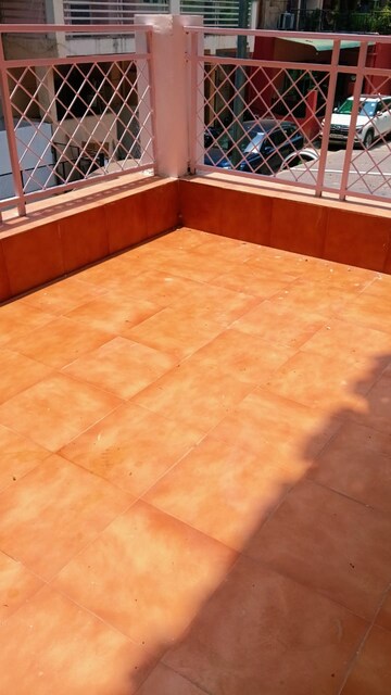 Furnished Amenities in 3 BHK Apartment at Vasant Kunj – for Rent