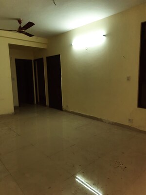 Room in 2 BHK Apartment at Mahagun Mahagunpuram, Shastri Nagar – for Sale