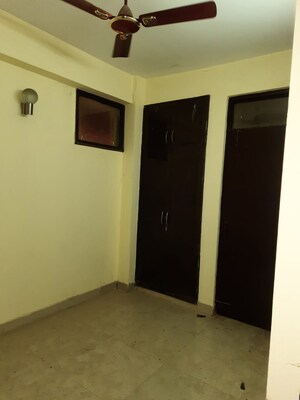 Room in 2 BHK Apartment at Mahagun Mahagunpuram, Shastri Nagar – for Sale