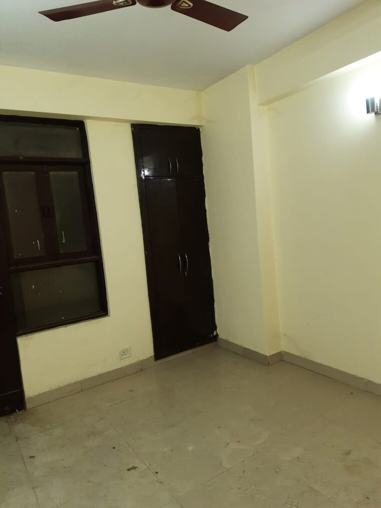 Room, mahagun-mahagunpuram 2 Bedroom 792 Sq.Ft. Apartment In Shastri Nagar Ghaziabad 9057539