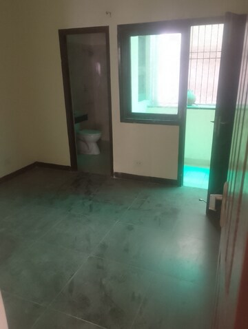 Room in 2 BHK Builder Floor at Wave Floors Premium, Wave City – for Rent
