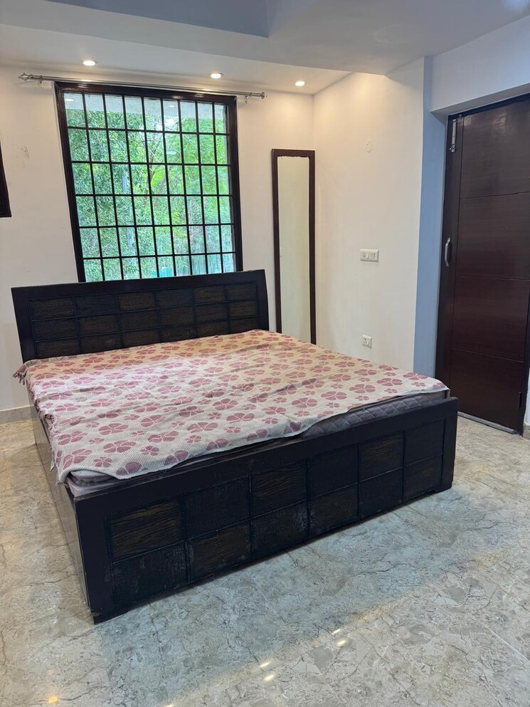 Bedroom, vasant kunj 2 Bedroom 900 Sq.Ft. Apartment In Vasant Kunj Delhi 9057556