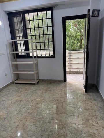Room in 2 BHK Apartment at Vasant Kunj – for Rent