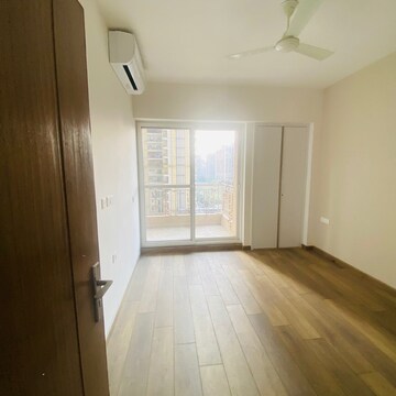 Room in 3 BHK Apartment at ABA Ivy County, Sector 75 – for Rent