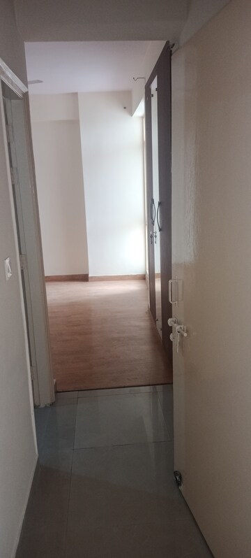 Room in 2 BHK Apartment at RAS Palm Residency, Sector 76 – for Sale