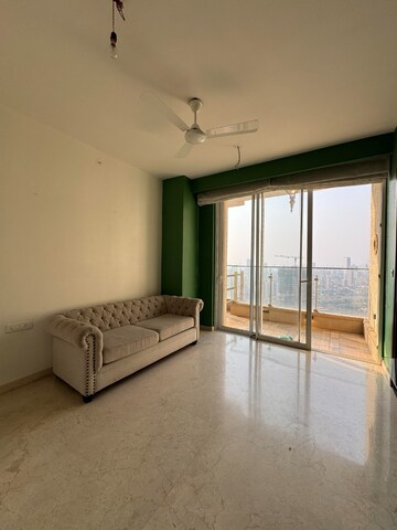 Room in 3 BHK Apartment at Lokhandwala Zahra, Worli – for Rent