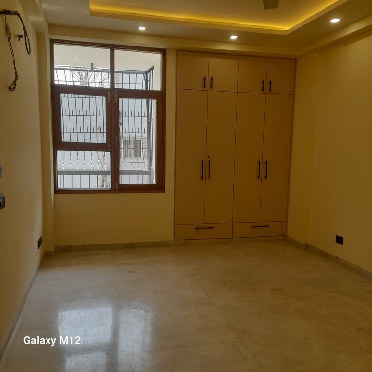 Room, greater kailash i 3 Bedroom 208 Sq.Yd. Builder Floor In Greater Kailash I Delhi 9057612