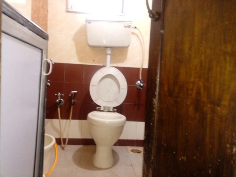 Bathroom, andheri west 2 Bedroom 1010 Sq.Ft. Apartment In Andheri West Mumbai 9057586