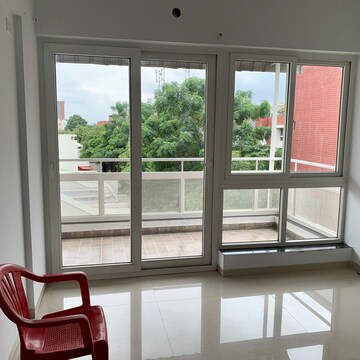 Room in 2 BHK Apartment at Rohan Mithila, Pune International Airport – for Rent
