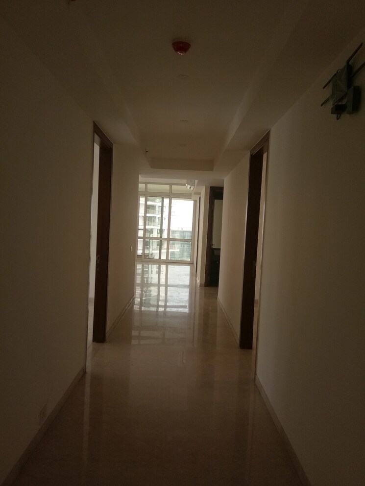 Living Room, pioneer-araya 5 Bedroom 5514 Sq.Ft. Apartment In Sector 62 Gurgaon 9057825