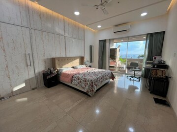 Parking in 3 BHK Apartment at Lokhandwala Minerva Mahalaxmi, Mahalaxmi – for Rent
