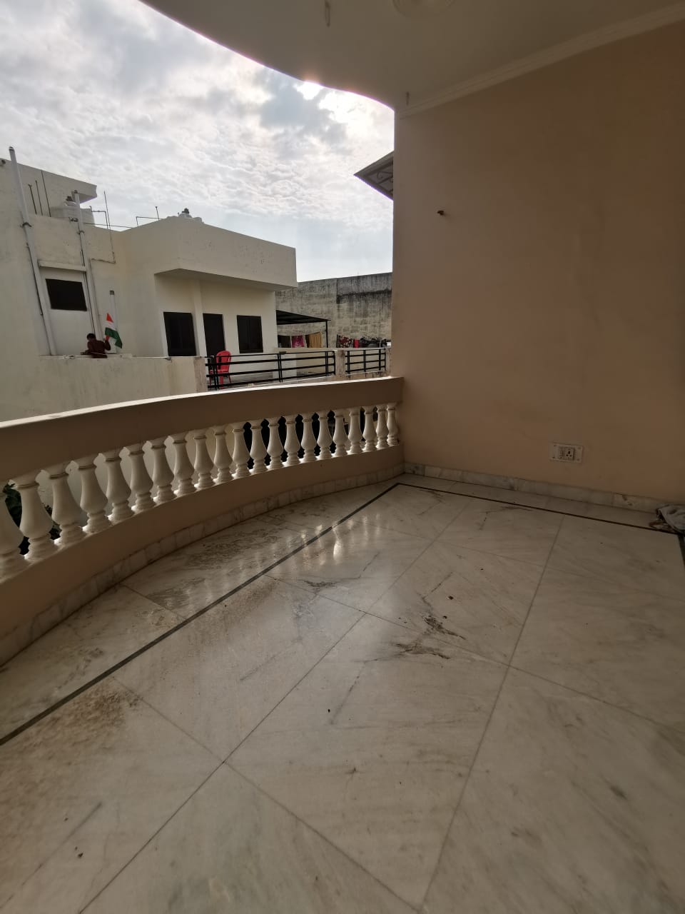 2 BHK Apartment For Rent in Gaur City 2 - 14th Avenue