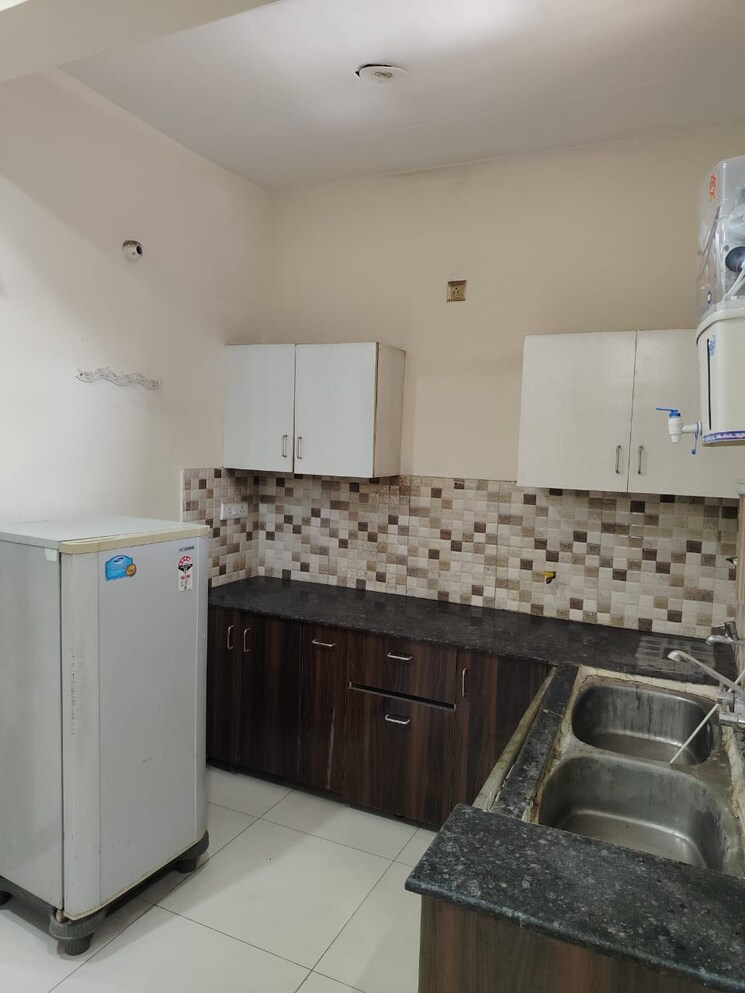 Kitchen, pir machalla 2 Bedroom 1000 Sq.Ft. Builder Floor In Pir Machalla Zirakpur 9057764