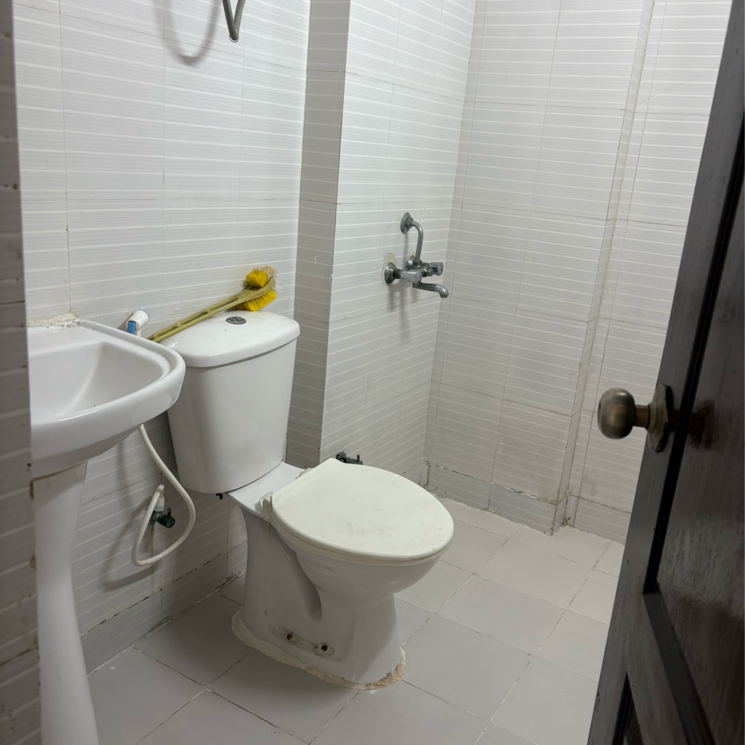 Bathroom, rps-savana 3 Bedroom 1174 Sq.Ft. Apartment In Sector 88 Faridabad 9057765