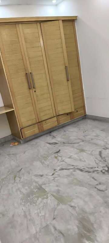 Room in 2 BHK Builder Floor at Kalkaji – for Rent