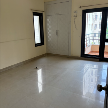 Room in 3 BHK Apartment at RPS Savana, Sector 88 – for Rent